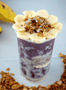 COPO PRONTO 700 ML ATLETA AÇAÍ NAT COM BANANA E GRANOLA